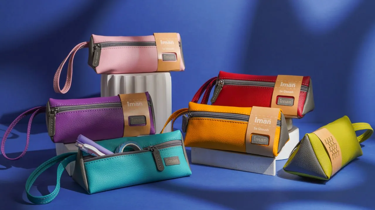 جامدادی سه‌گوش چرمی